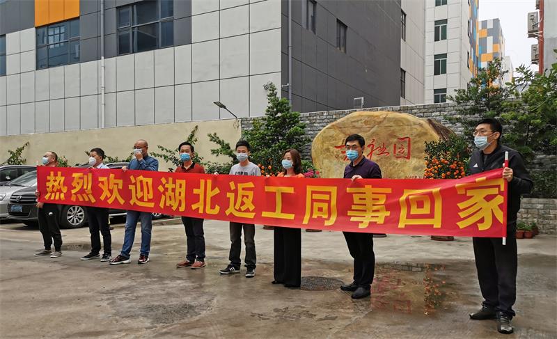 5e818f22e8b02.jpg 3f431bcc6451564d85a7c0aca098930.jpg